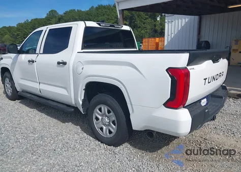 2022 Toyota Tundra Sr z USA, uszkodzony, nr VIN 5TFKB5AB0NX001633